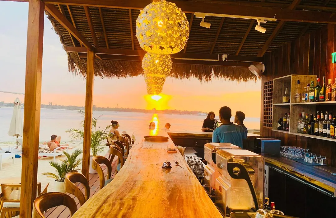 Mahamaya Gili Meno-1